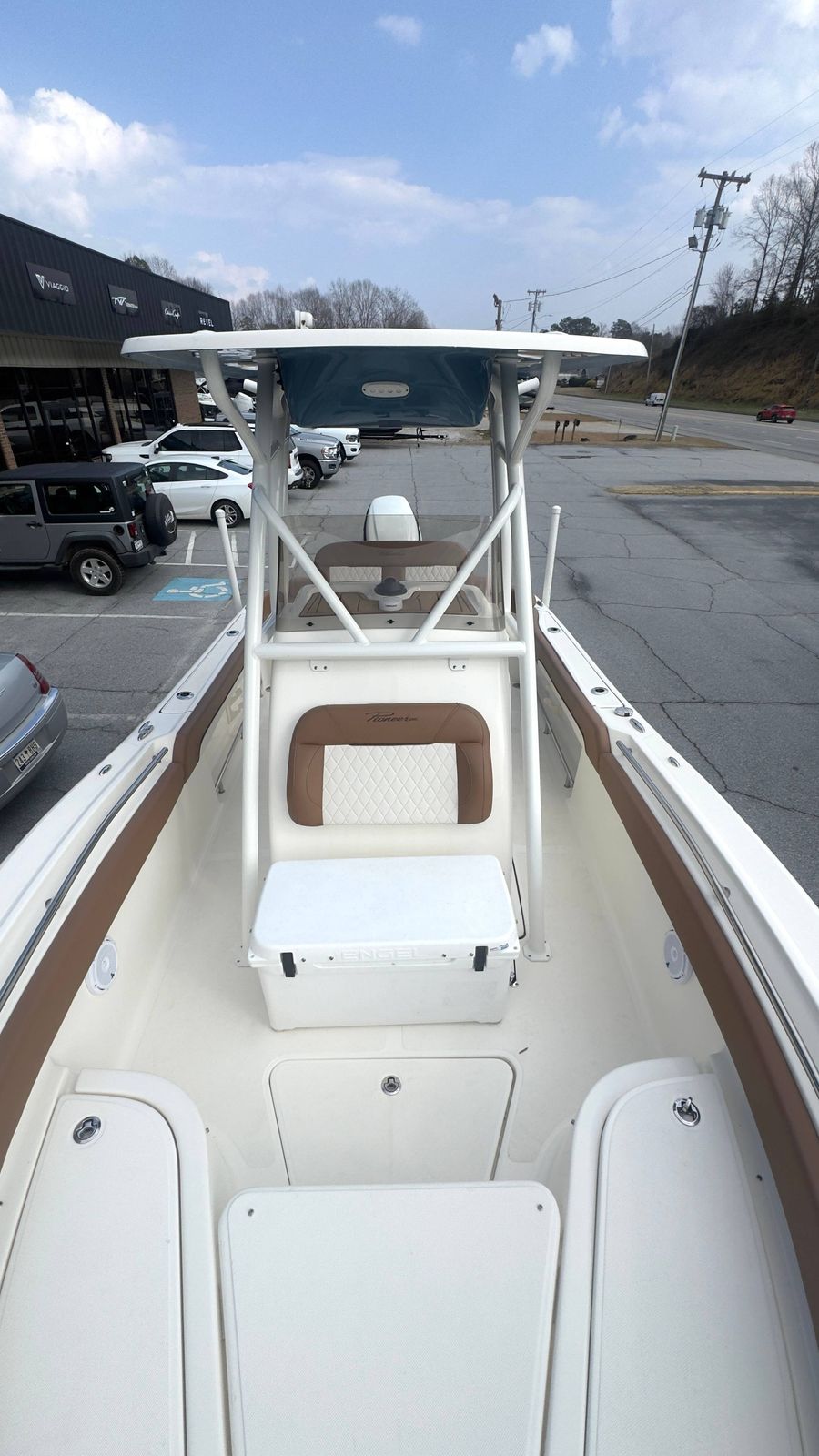 2022 Pioneer 222 Islander, photo 8 of 19